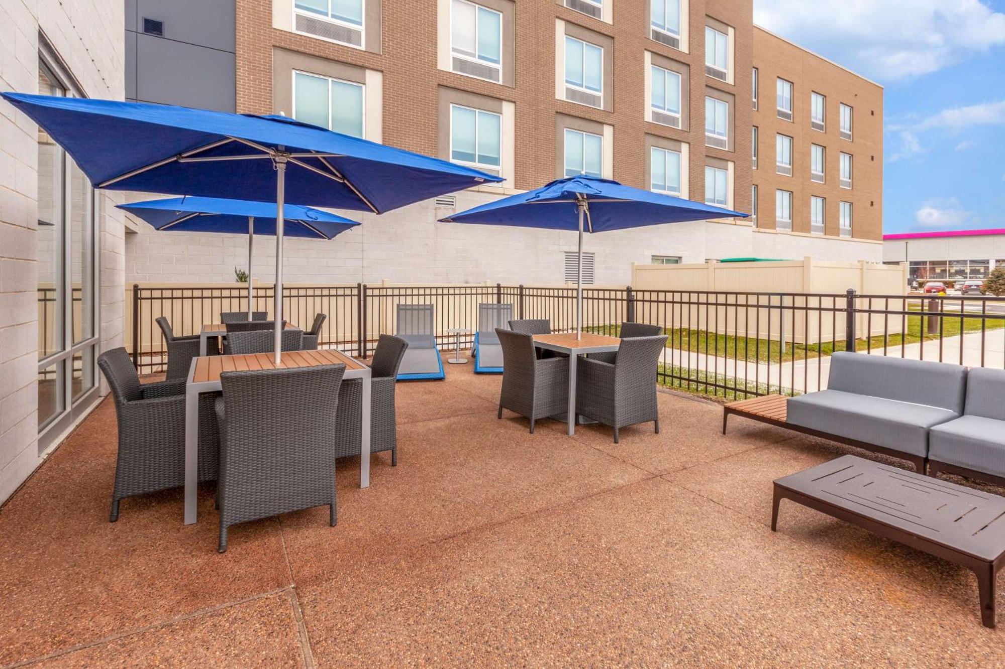Hampton Inn & Suites Bloomfield Hills Detroit Exterior foto